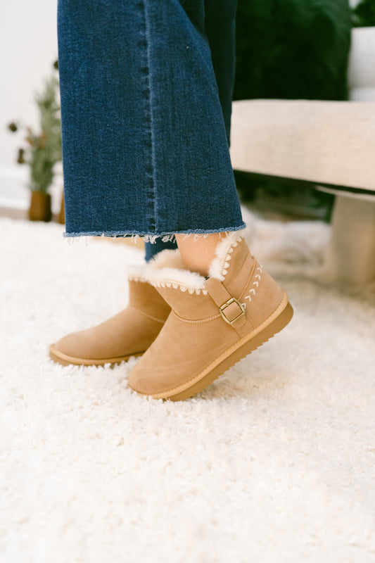 Cozy Style Buckle Boot