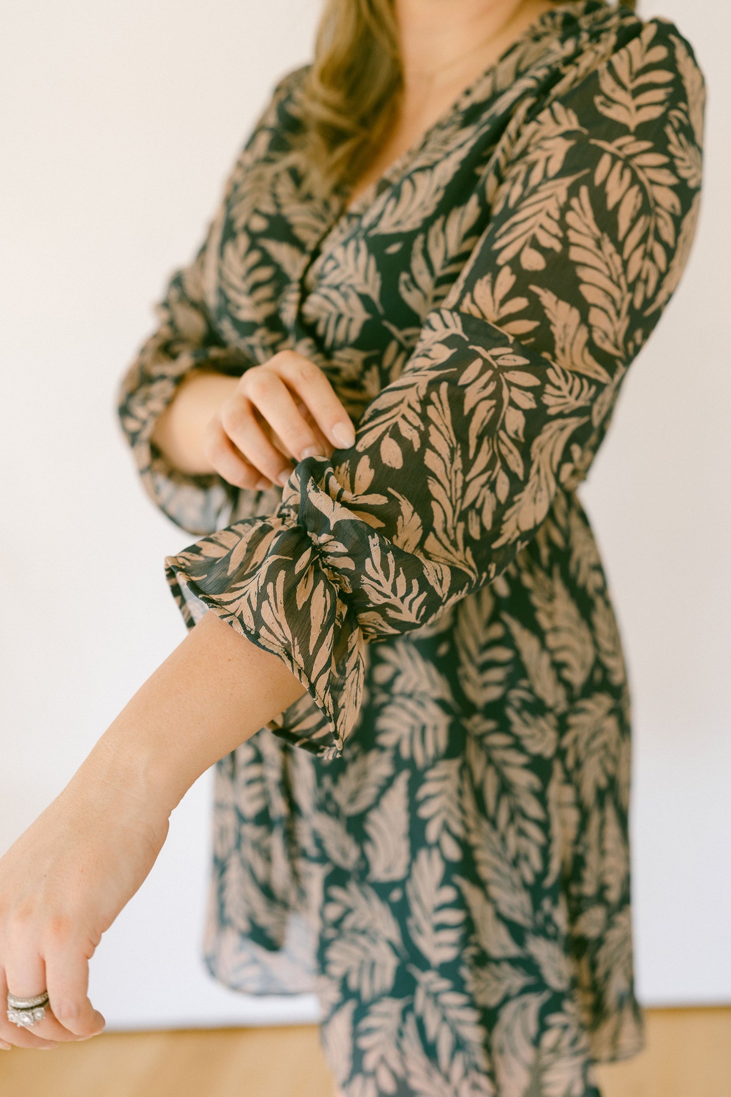 Effortless Long Sleeve Green Taupe-Leaf Midi Dress